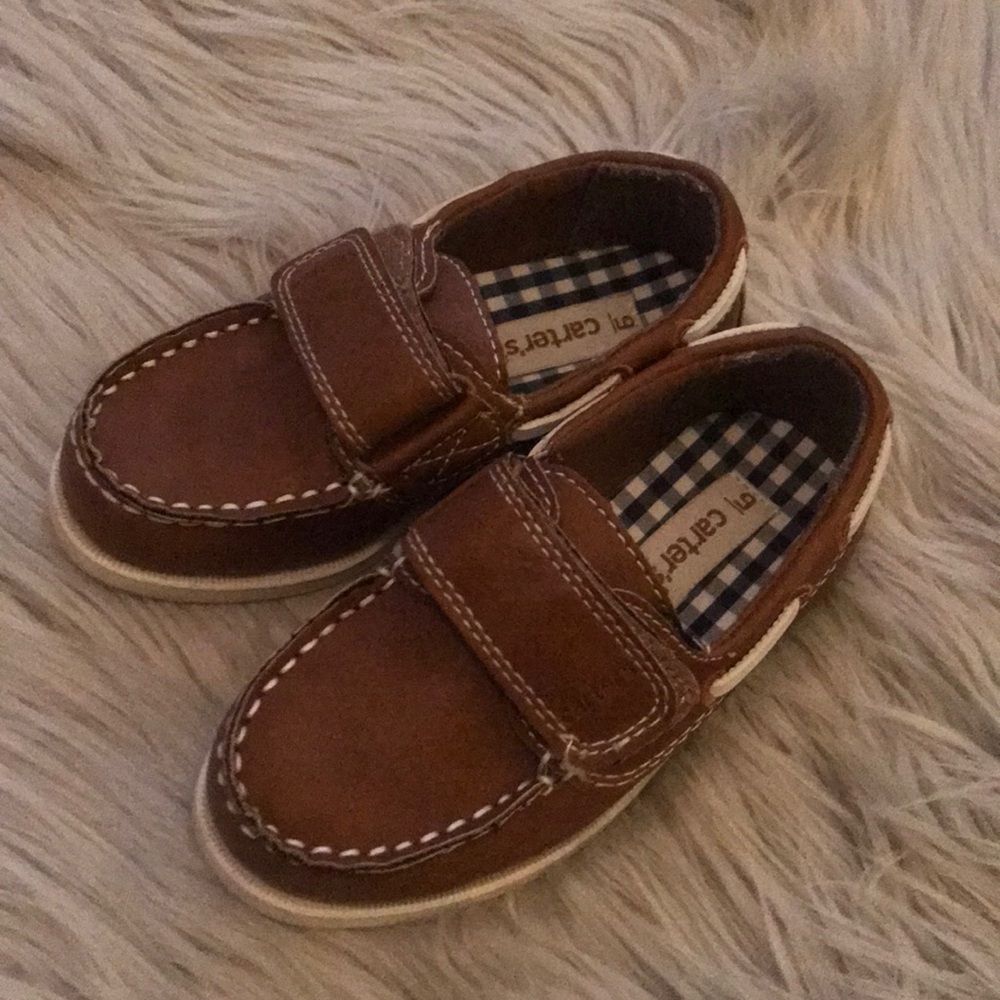Carters size 9 toddler boy shoes